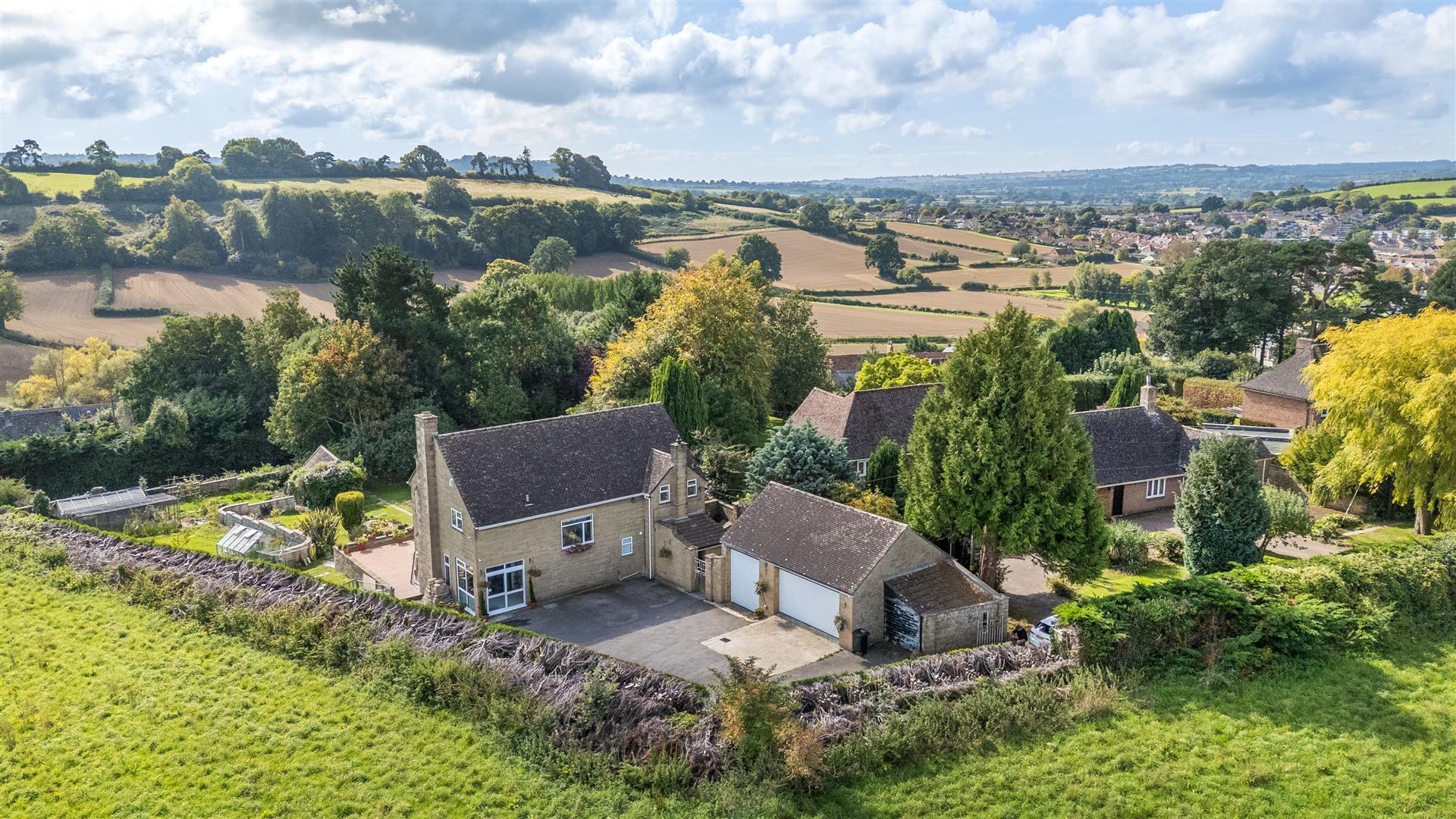 Property Image 9d6ba72b-88bd-4493-a6d2-d66d9b60f55b