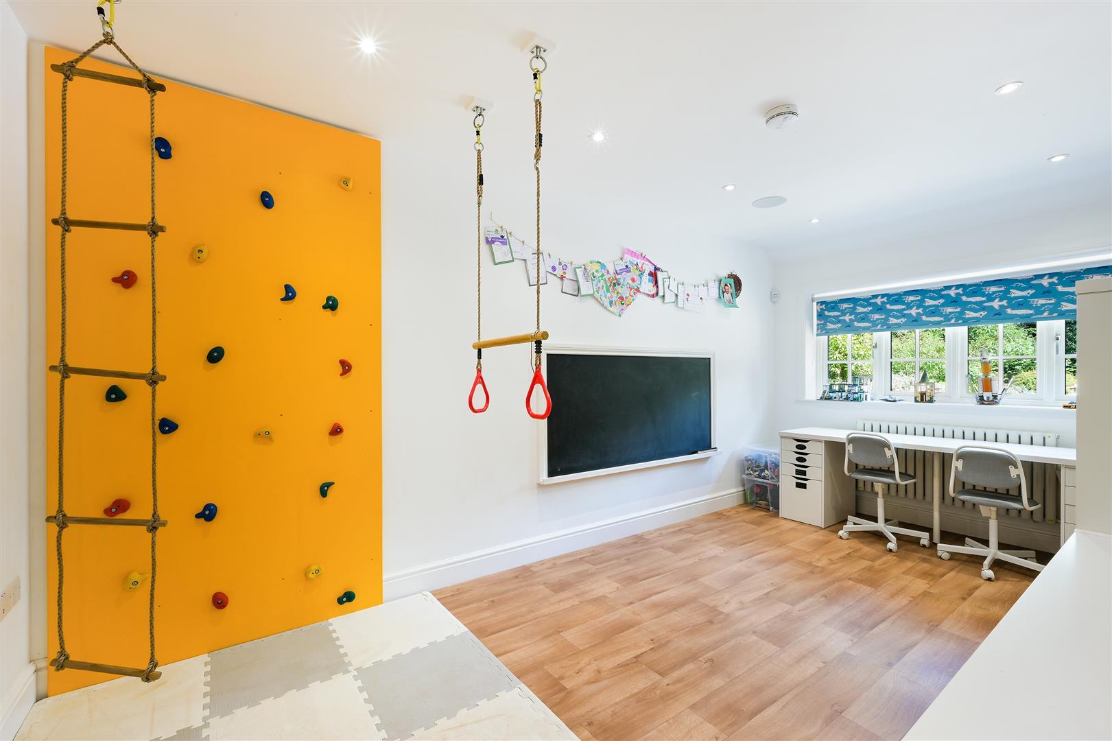 Property Image 9d6fb051-11b8-4b8f-8640-640fefcb9378