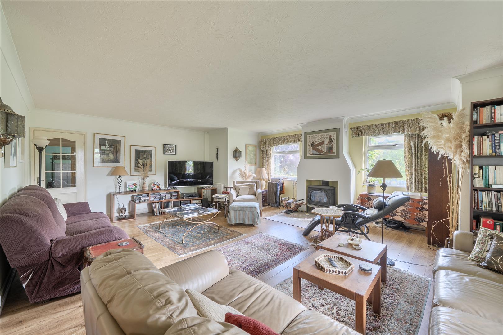 Property Image 9d7baf2b-9bc8-48c7-b040-a86ea0c29324