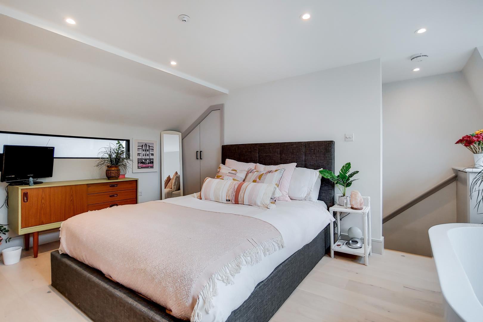 Property Image 9d88e1be-4af0-4675-b98c-155cbe738f53