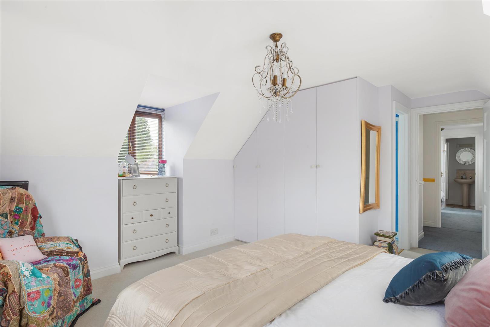 Property Image 9d88e276-f75e-41e2-a3af-3692c700df07