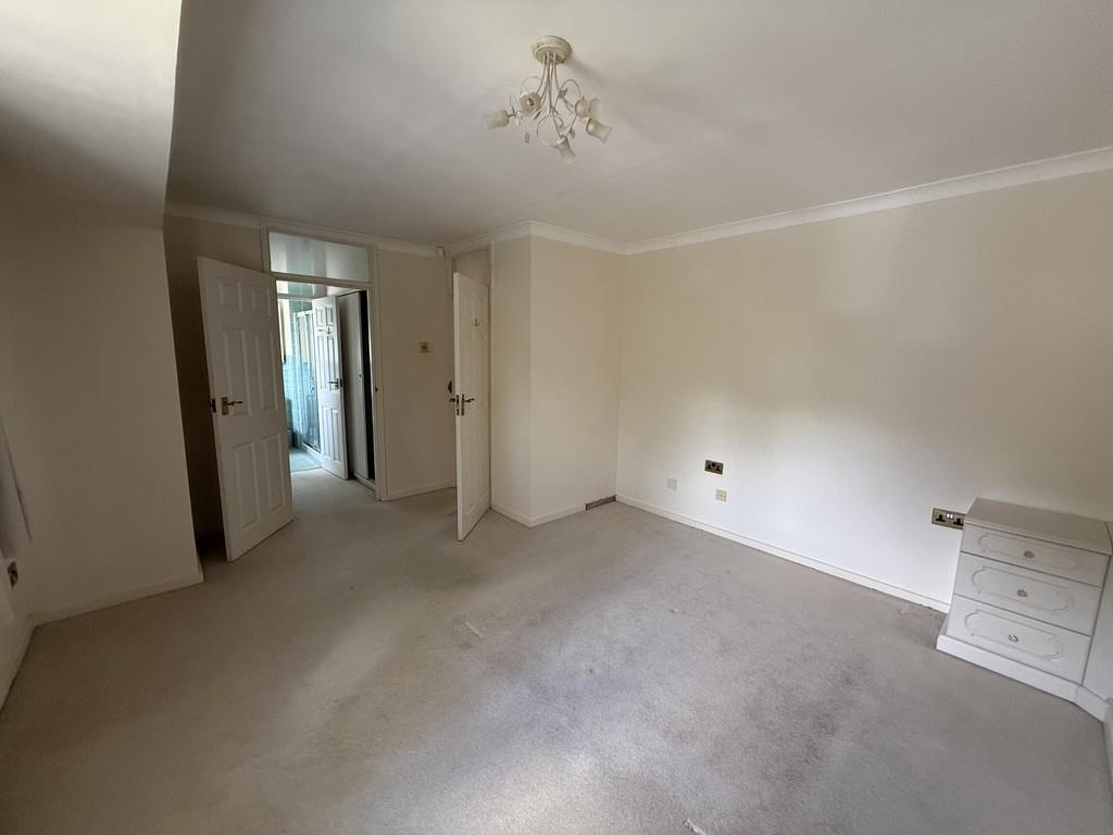 Property Image 9d8a1873-745f-49b0-a67e-be96941fb973