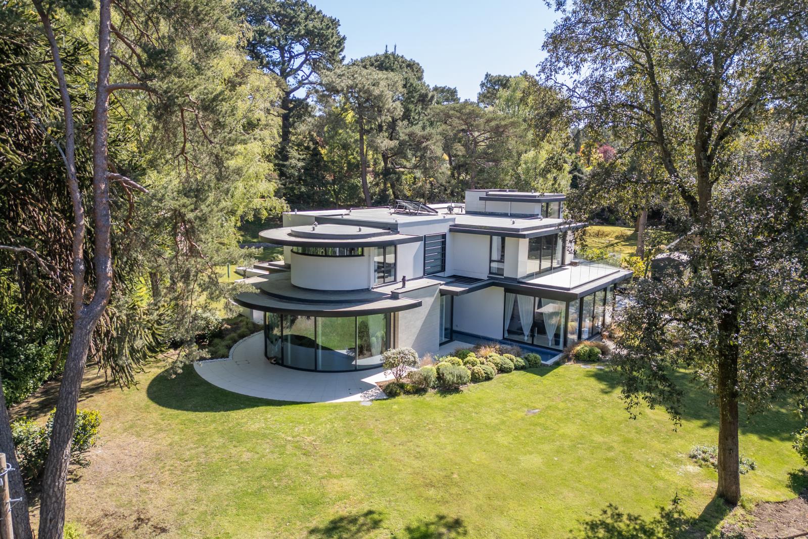 Property Image 9d92fe26-f611-4cc5-8c03-04e5047e441f
