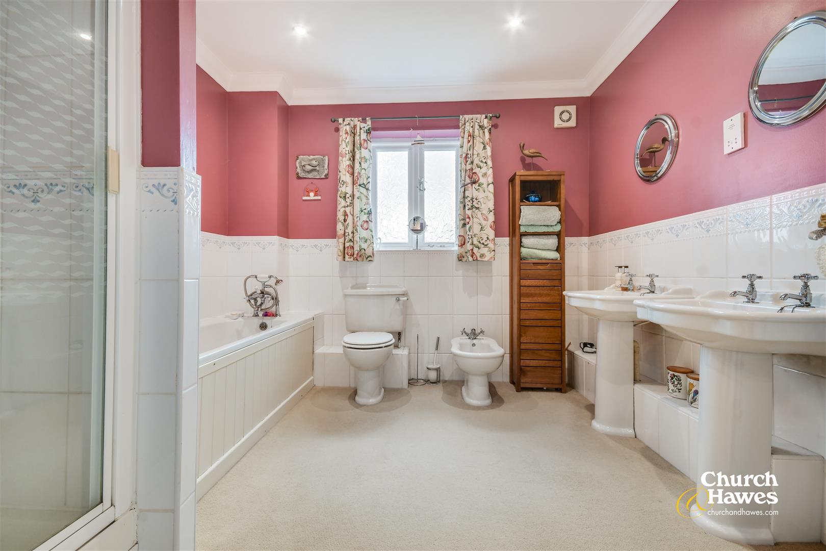 Property Image 9d9c4055-bf2f-4412-9267-05d178d4f1ee