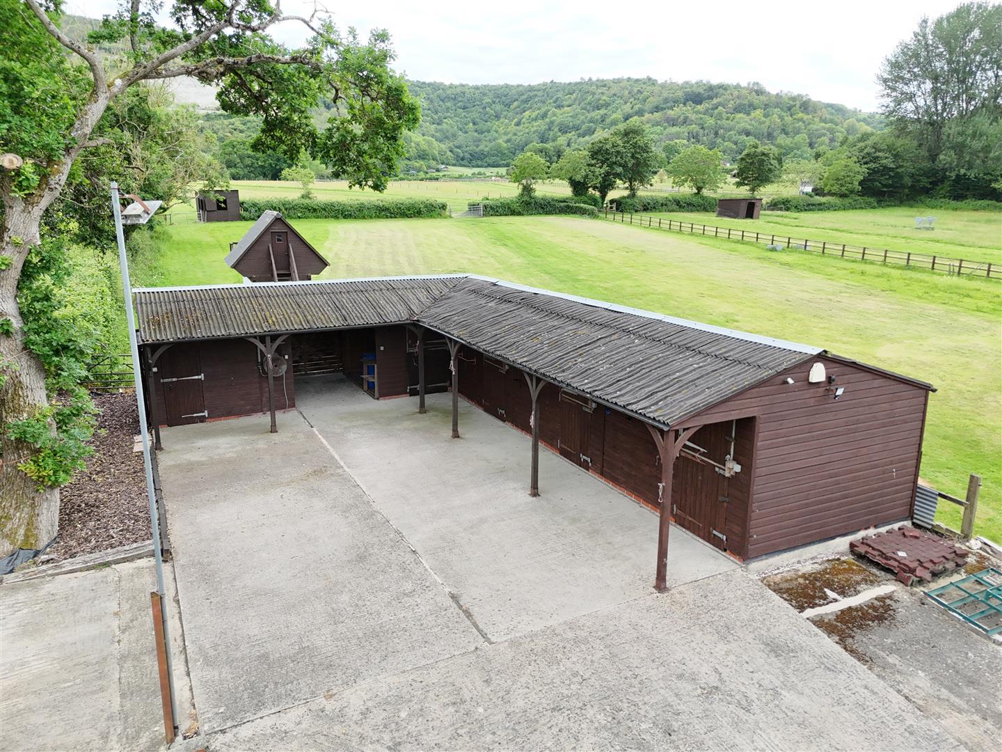 Property Image 9db9e0ff-c959-4c86-ac47-ff6e4a7fcc1e