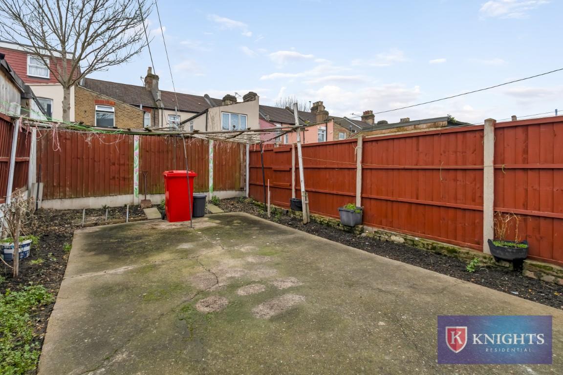 Property Image 9dbaeb8f-f7f1-46cc-9e8a-c92b2d4c955c