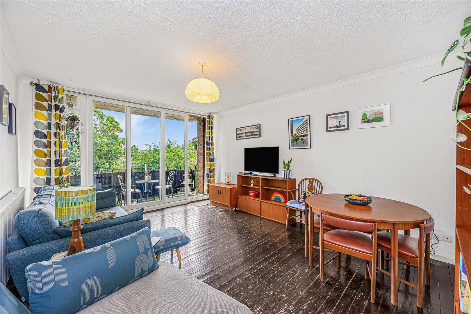 Property Image 9dc5b216-f534-415b-9df4-b130d7daf1e2