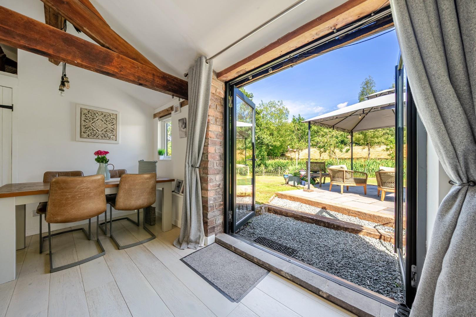 Property Image 9dd4856f-bd39-4a81-a853-e2203475cc83
