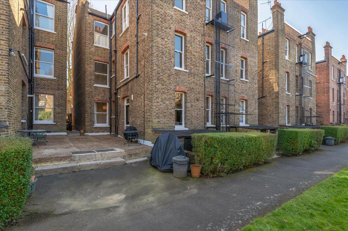 Property Image 9dfb1df8-5cd3-41ae-ad92-0b4da0d88ba1