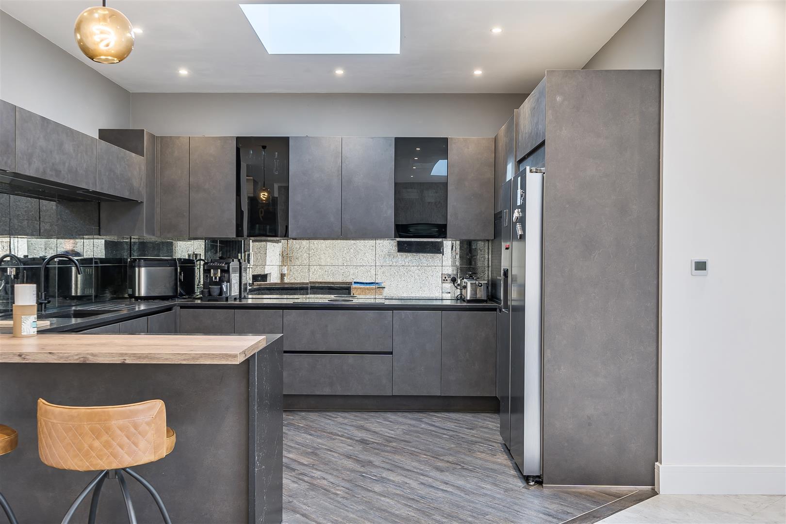 Property Image 9e0346dd-f54a-42e3-aff2-0aadc35df3b3