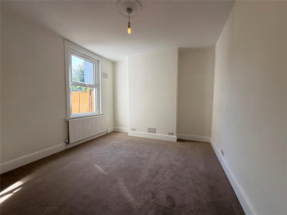 Property Image 9e153d7f-e42d-44e4-a4a3-8106c341ea9c
