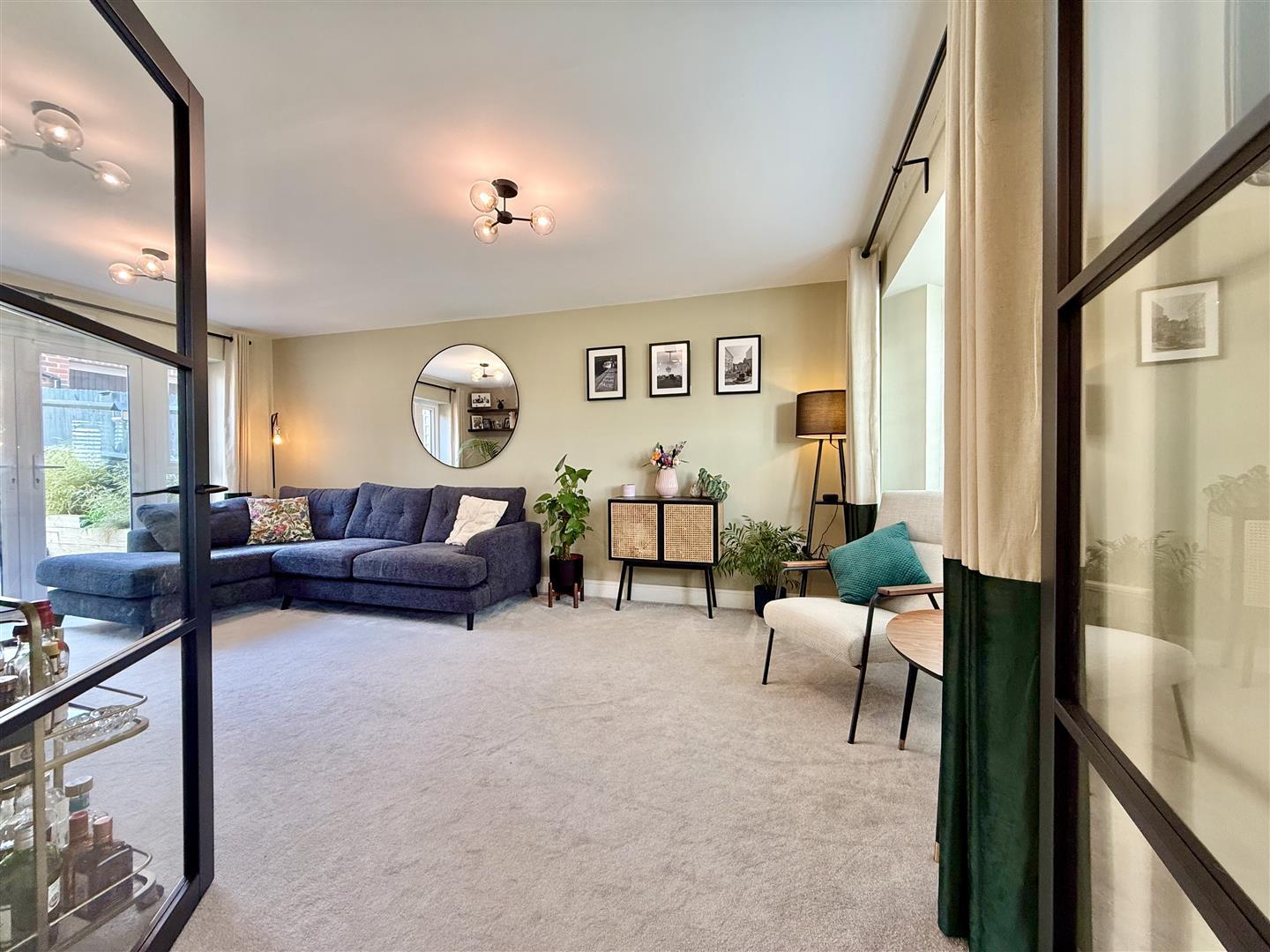 Property Image 9e309607-6ddd-4c80-8d47-c64c50be4369