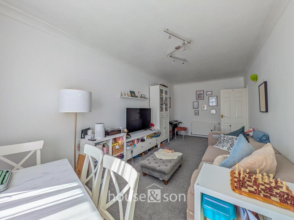 Property Image 9e380821-6b49-46ec-9e50-1cad85902d49