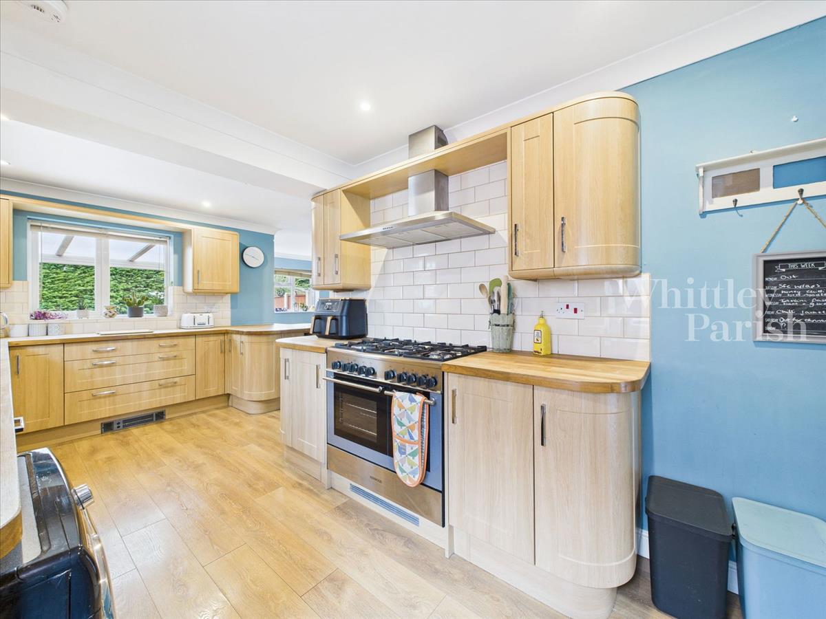 Property Image 9e384da6-7933-45ce-ad54-1bbc76b8cf14