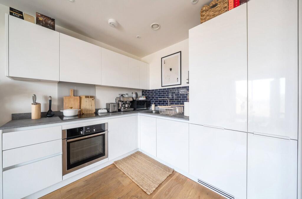 Property Image 9e3a719f-5f51-477d-8672-672a7671b6f1