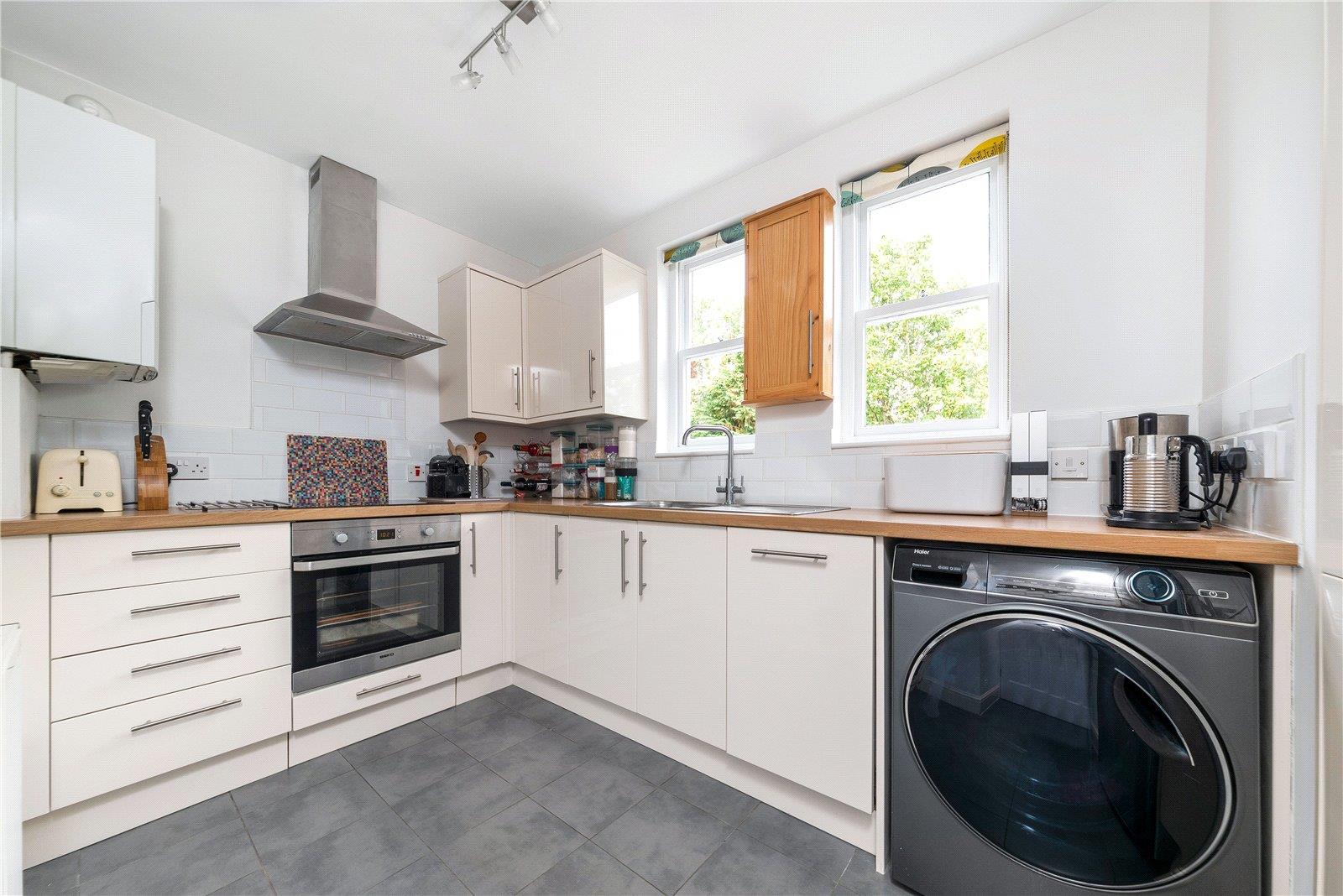 Property Image 9e3bd59a-0c69-4bdb-a50f-9b211617355e
