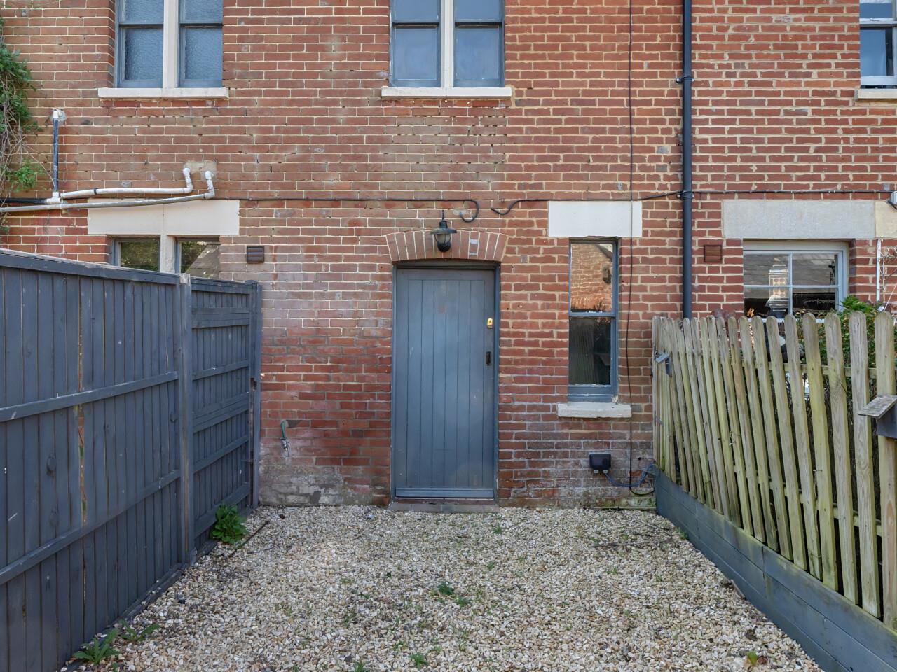 Property Image 9e442e30-76db-49f8-819b-2c752b68dee9