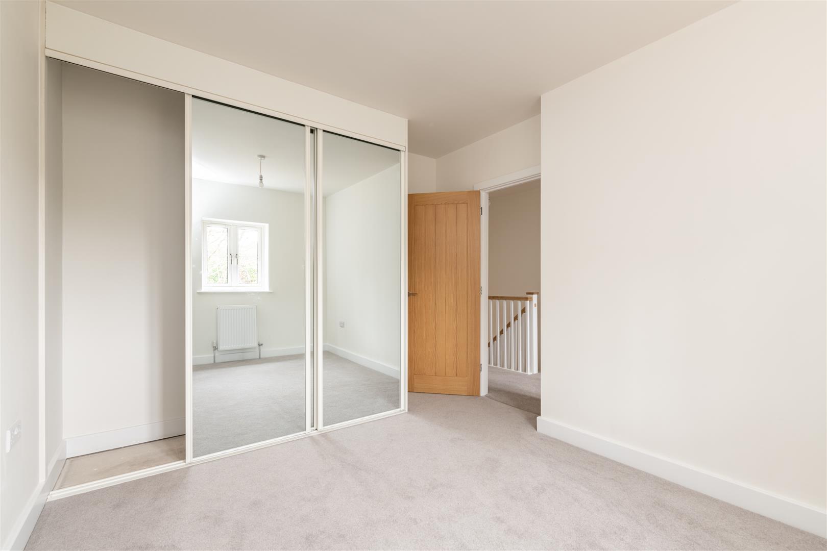 Property Image 9e56325b-70ae-45ae-97d8-839440b8a2b8