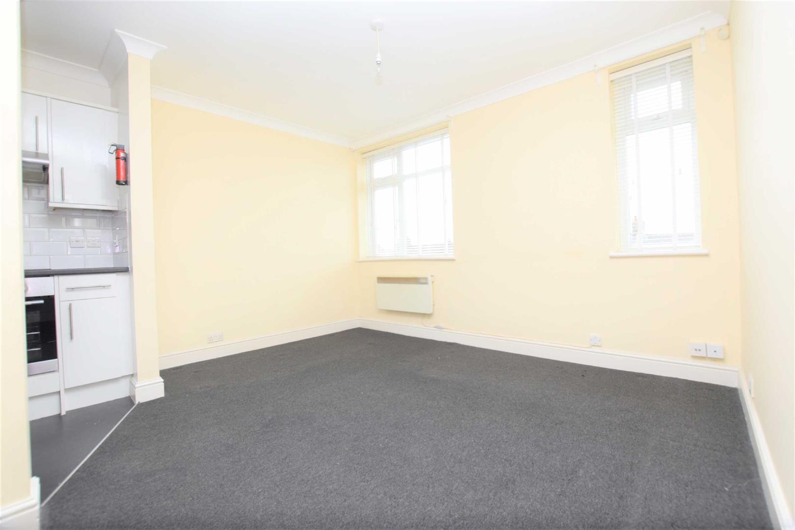 Property Image 9e5cedb6-2e9f-48ce-9f95-6a0aa223ee63