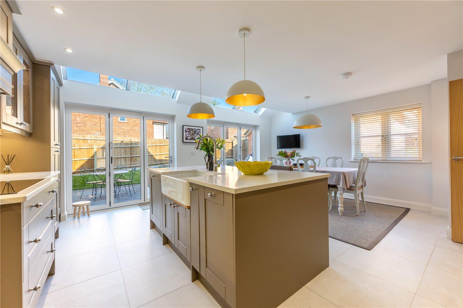 Property Image 9e5fc3c0-afbb-4083-b57b-0aa4da4bc463
