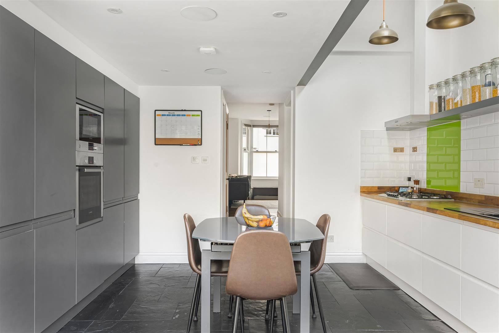 Property Image 9e7b2583-a674-425f-8a96-6176daad9956