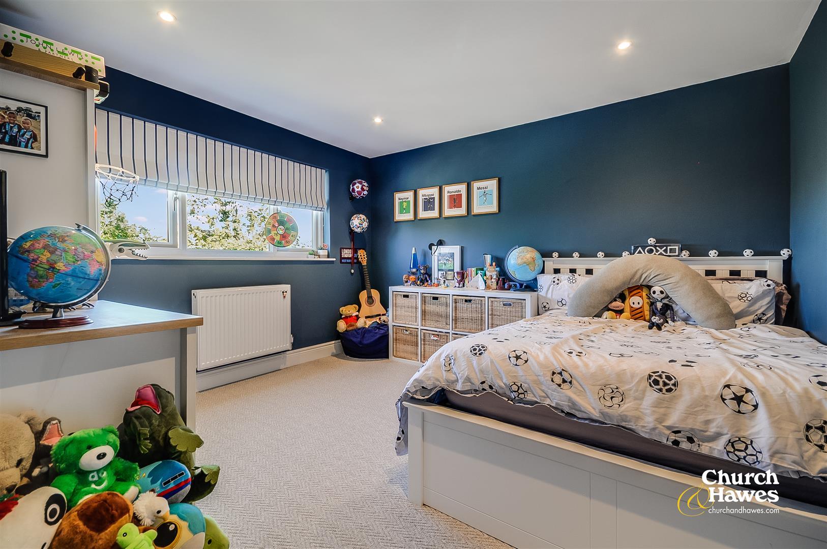 Property Image 9e821388-b822-45e1-808a-46bbc0f2ce27