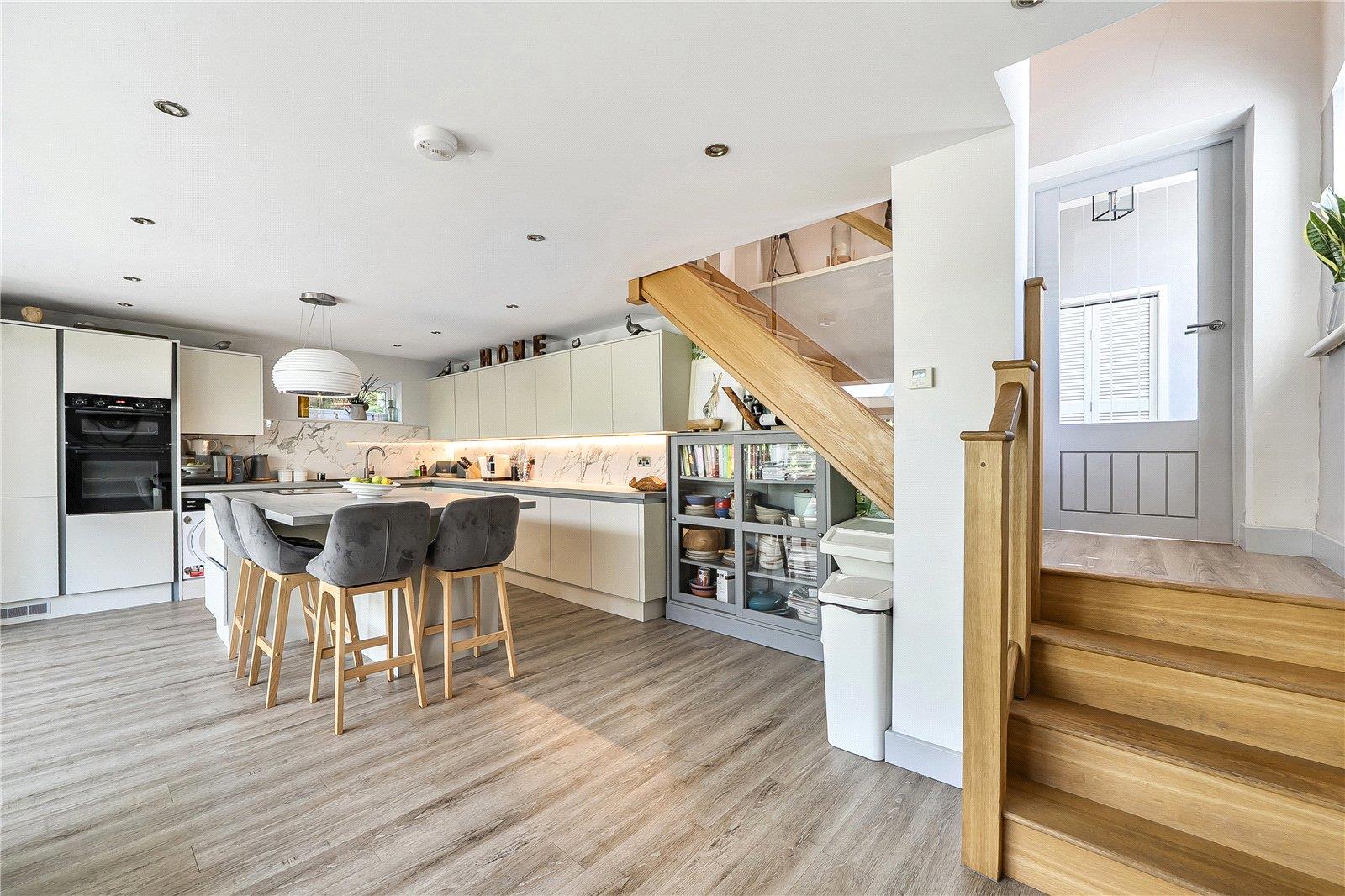 Property Image 9e8ad214-2f7c-4bc5-9bd5-1f7cd4e694f7