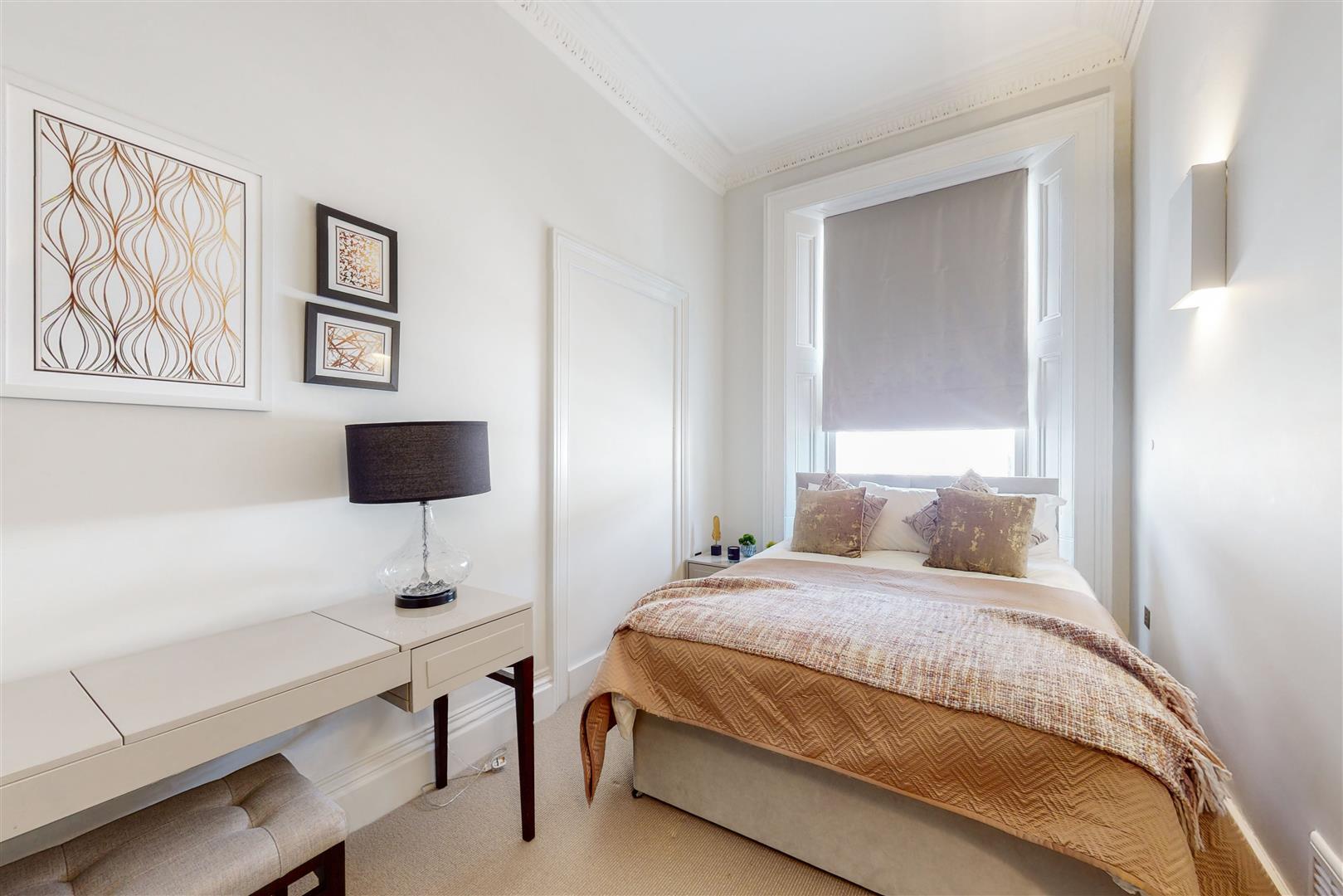 Property Image 9e8bf0d8-f324-437b-84ac-4a80fb45b6ba