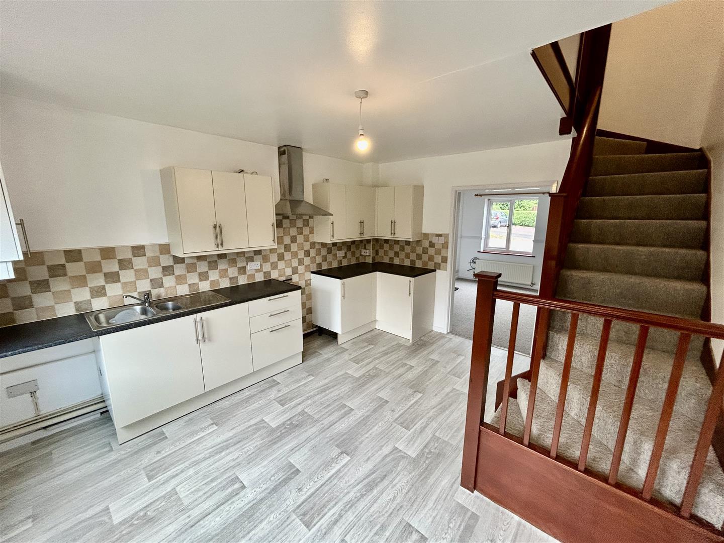 Property Image 9e8c2510-5fc5-4f33-a3ba-18d352079184