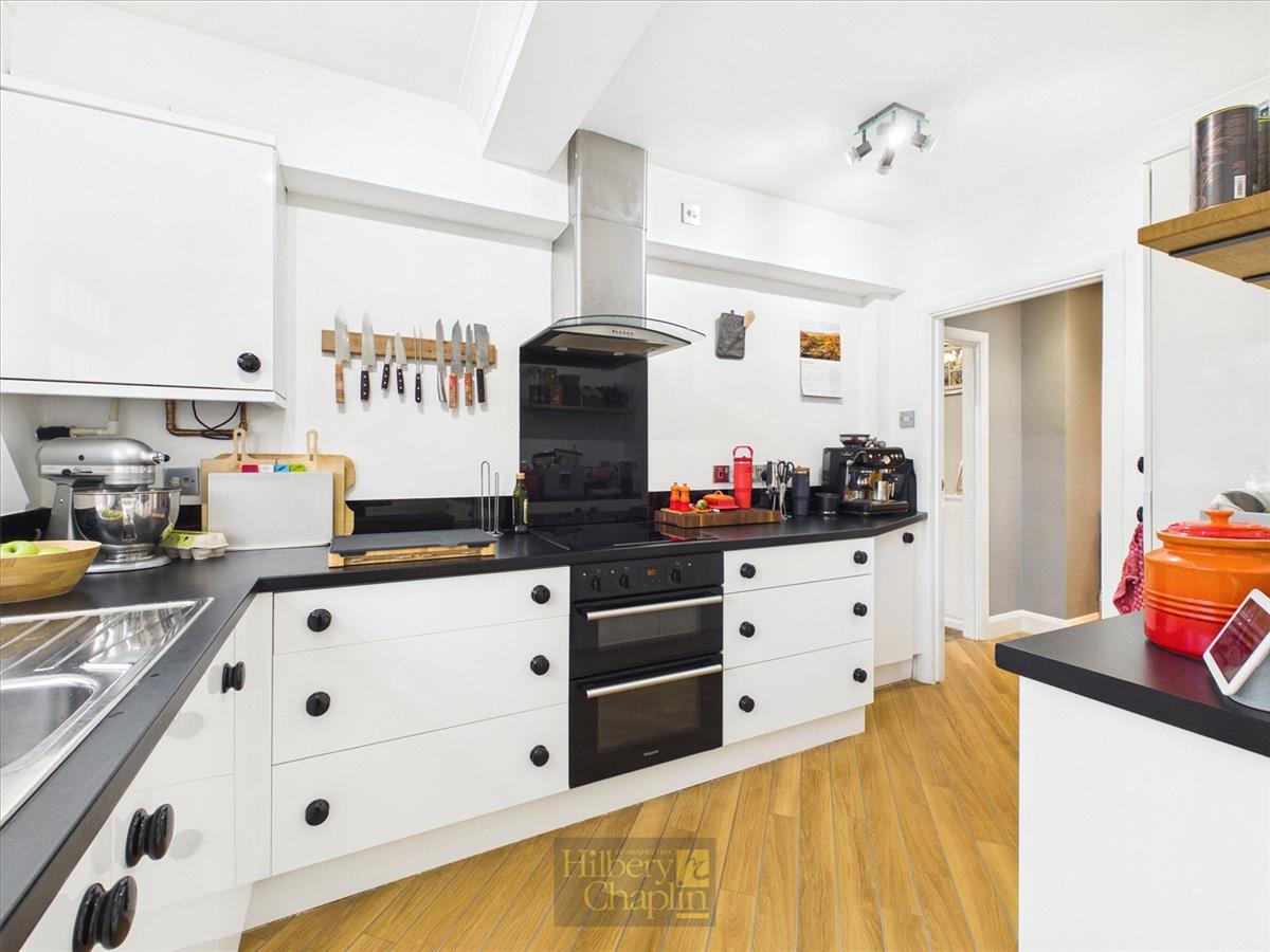 Property Image 9e95f0a7-2c00-45b4-b9d5-fe8da819b70b