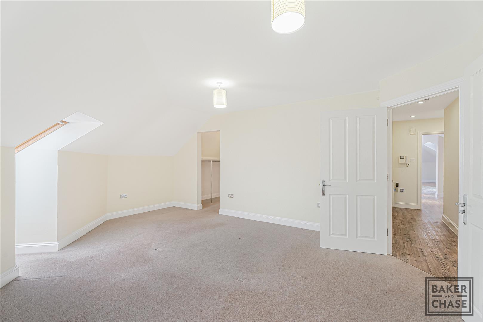 Property Image 9ea44031-fadb-4a98-a49c-abb4d7f86b8a