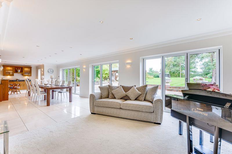 Property Image 9eb0f2b0-ddbf-4c28-95e5-ad931deff5a2