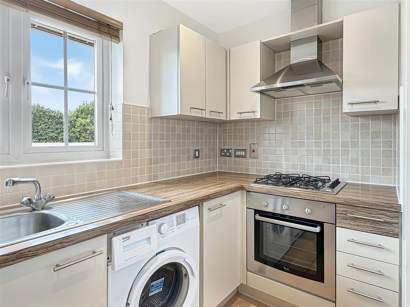 Property Image 9eb377d8-6be9-447e-919d-ac1da829c60c