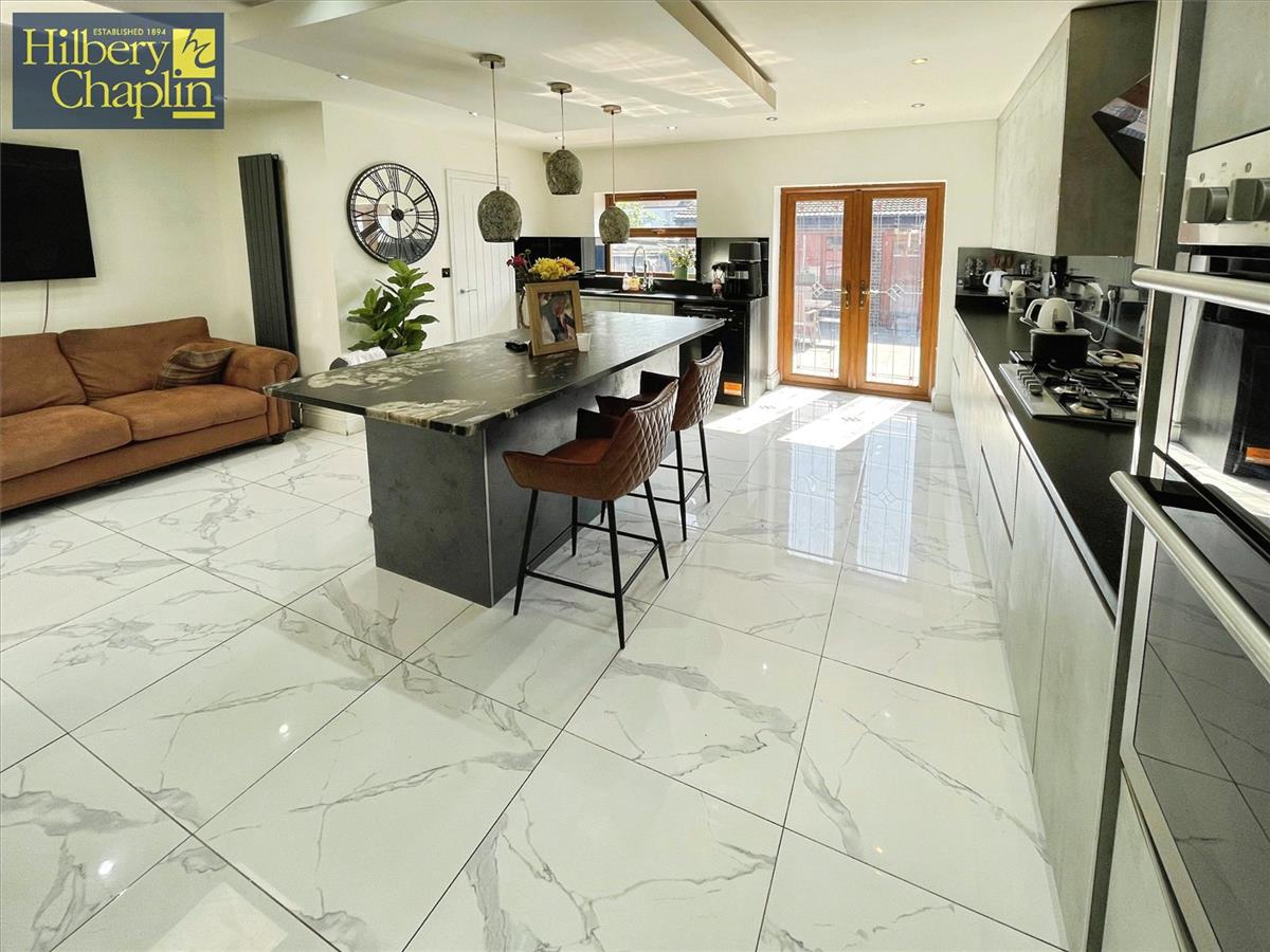 Property Image 9eb8f186-d5c1-401d-9ff9-9242dbbe3396