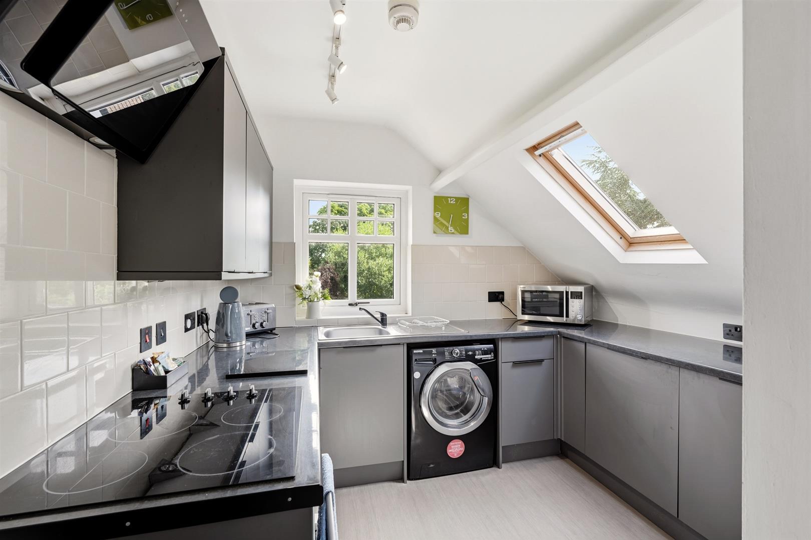 Property Image 9ec250e1-e8f5-4235-ae80-e29d714593aa