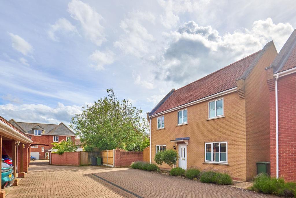 Property Image 9ec8010f-6b3d-441b-a818-88854d6ee30d