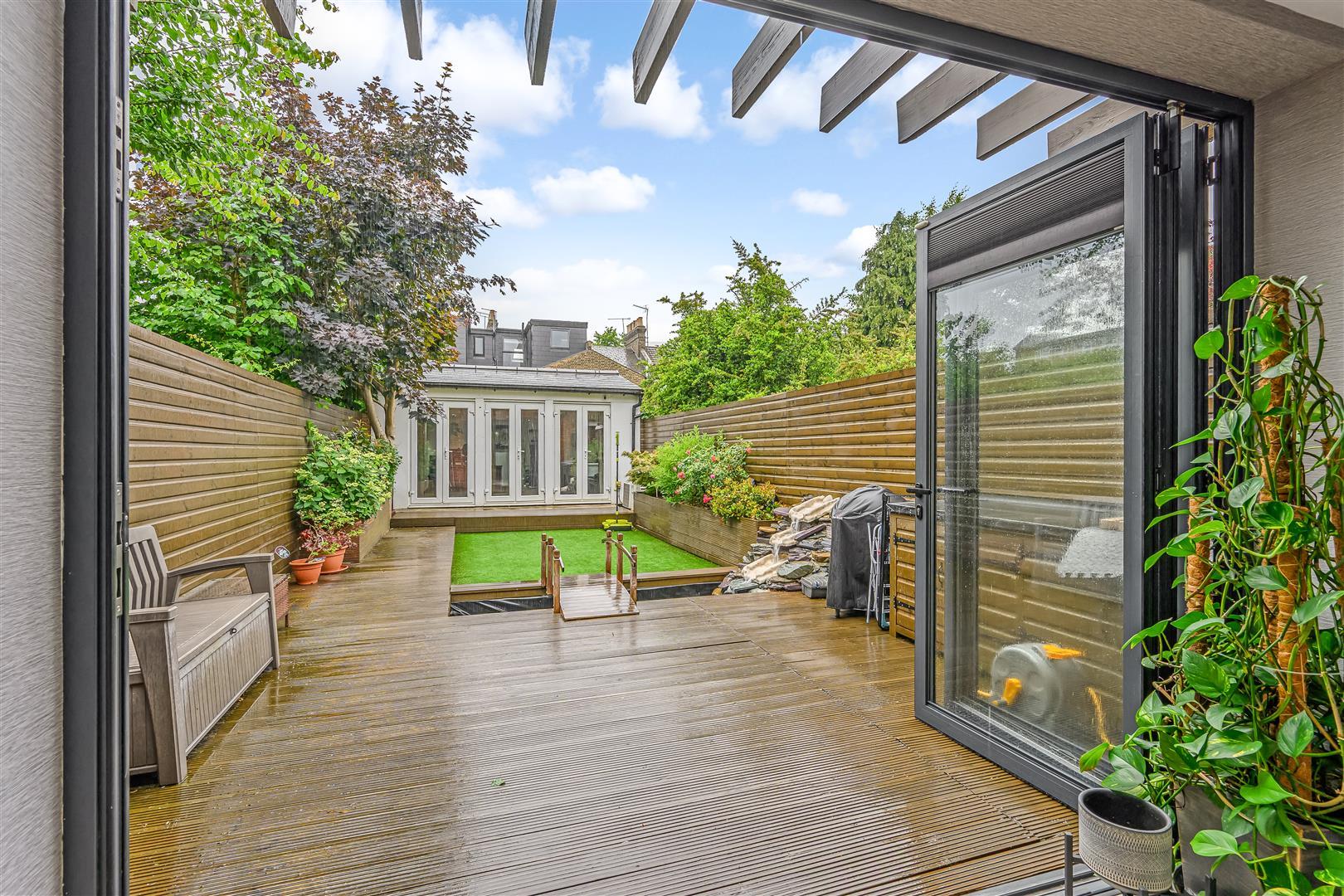 Property Image 9ed9133f-dc68-4f87-8471-ec60670984c8