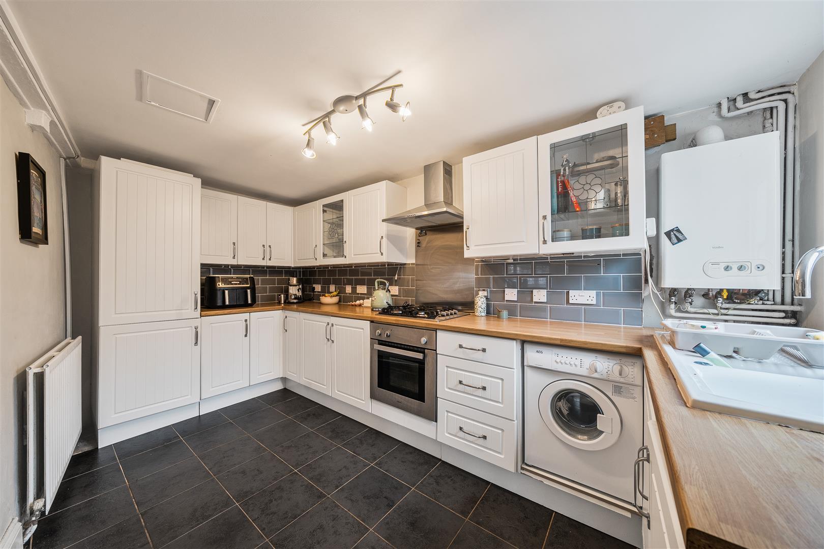 Property Image 9eee3d4f-e590-412b-b5f3-d6238752fb8b