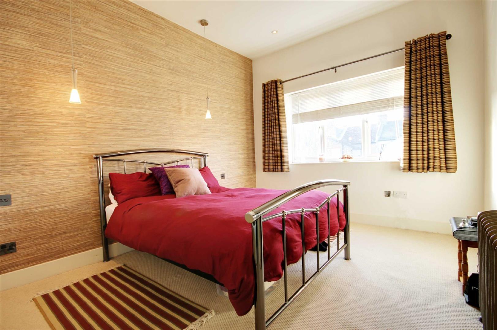 Property Image 9eee6b33-1784-4ba6-920b-49c30b5724ff