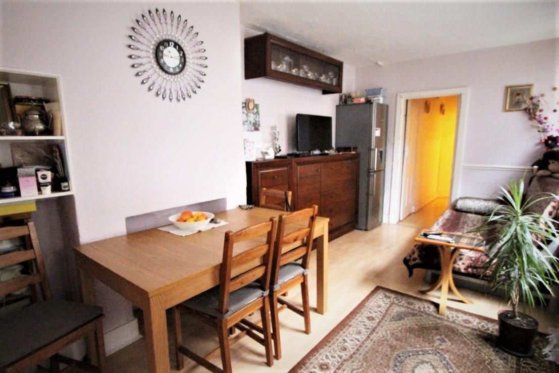 Property Image 9ef519e6-4398-4c52-ab39-8071be8c8a10