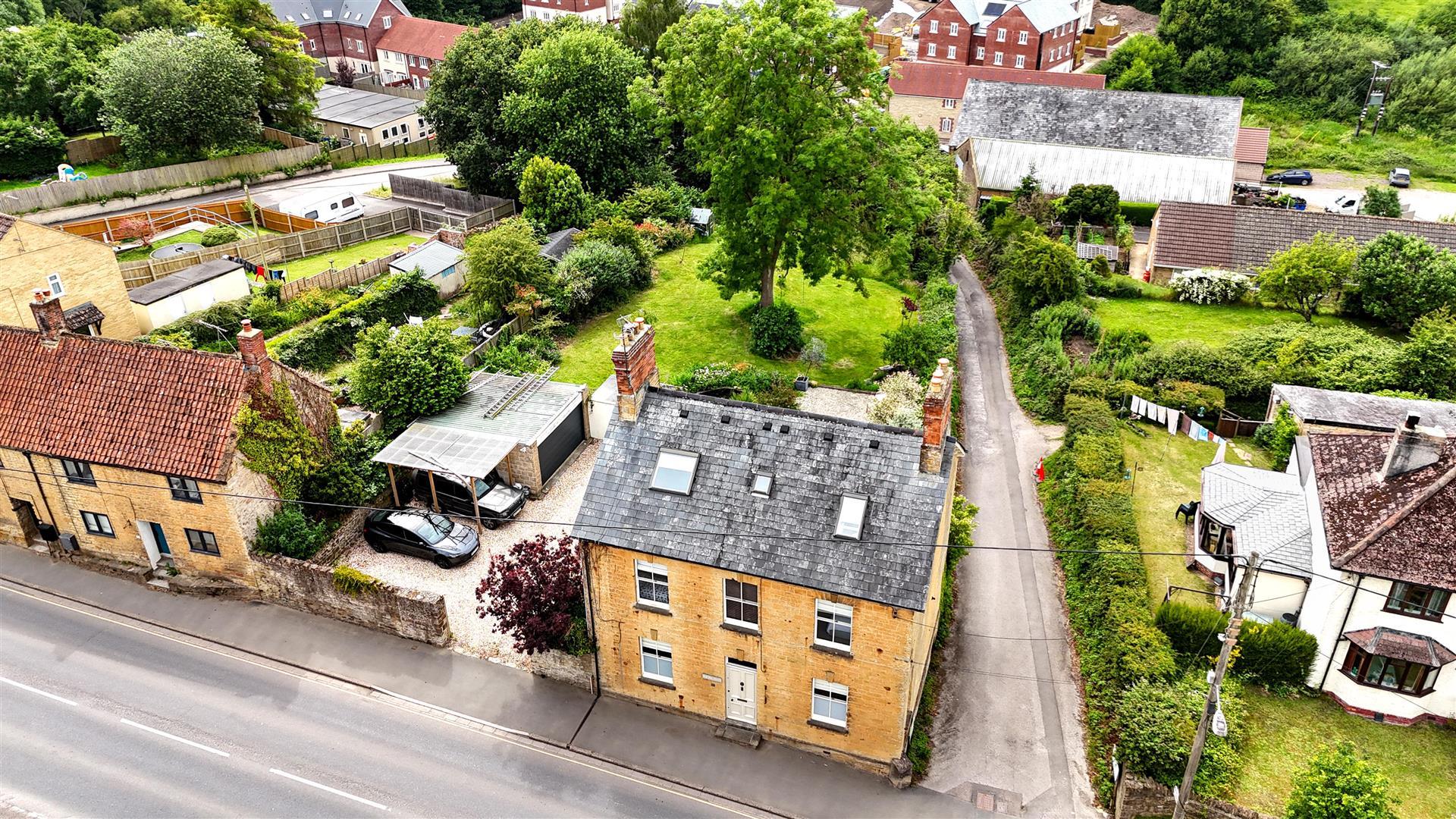 Property Image 9efcbaa6-c1de-4e31-8407-74fe2e8ead85