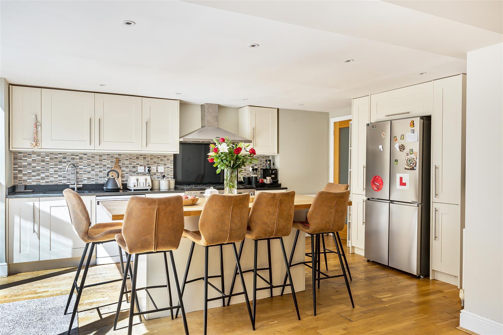 Property Image 9f0498f9-b14f-4731-882a-90e63dff8086