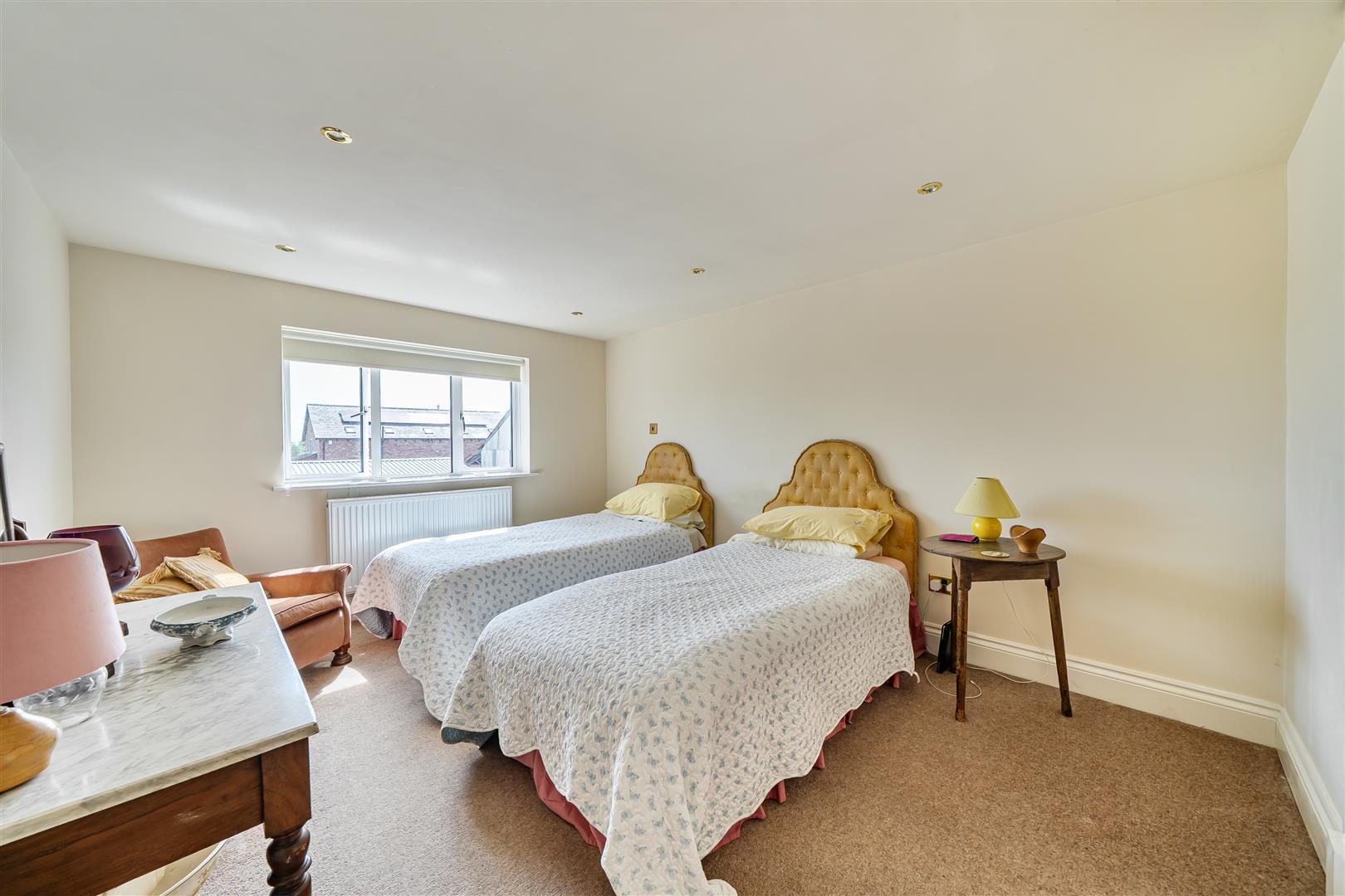 Property Image 9f162104-fa85-45bf-9a4b-9d935b234d87