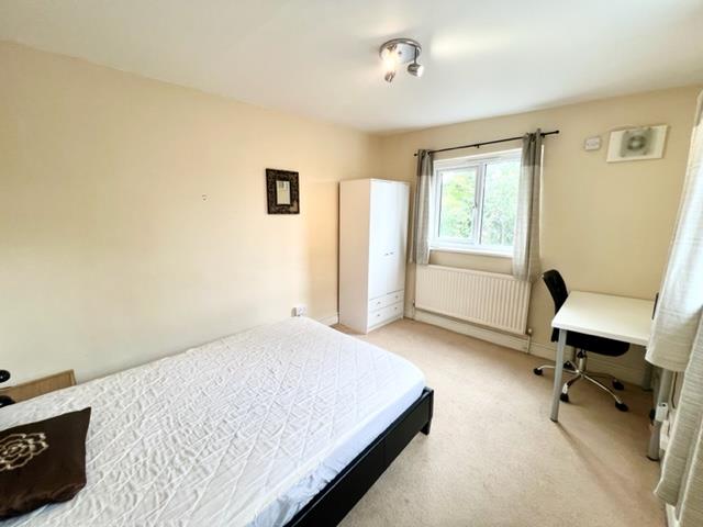 Property Image 9f218b14-615f-4f66-8172-8bc732b391f6