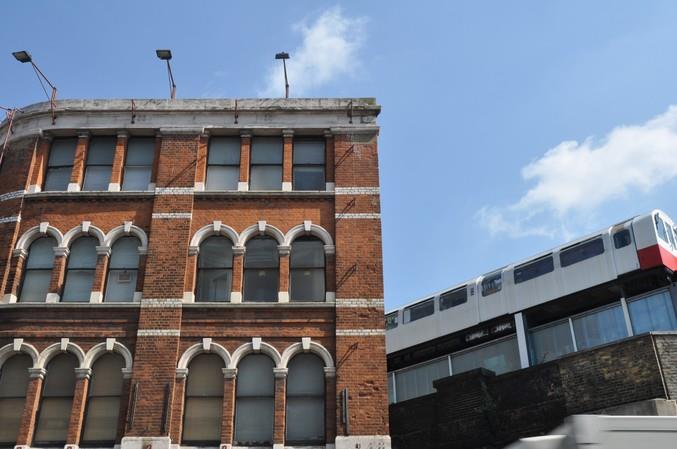 Property Image 9f3a3f18-3f94-49f6-802c-e41c10f275d7