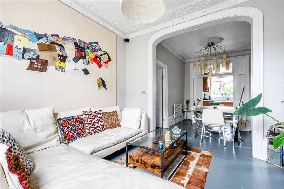 three bedroom triplex period conversion in london fields e9