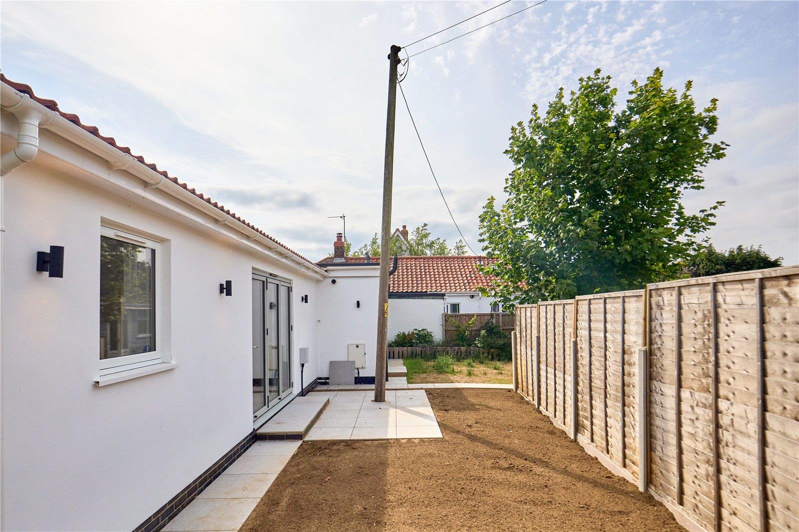 Property Image 9f70ea03-4cd7-49e9-849b-64af75a3b70e