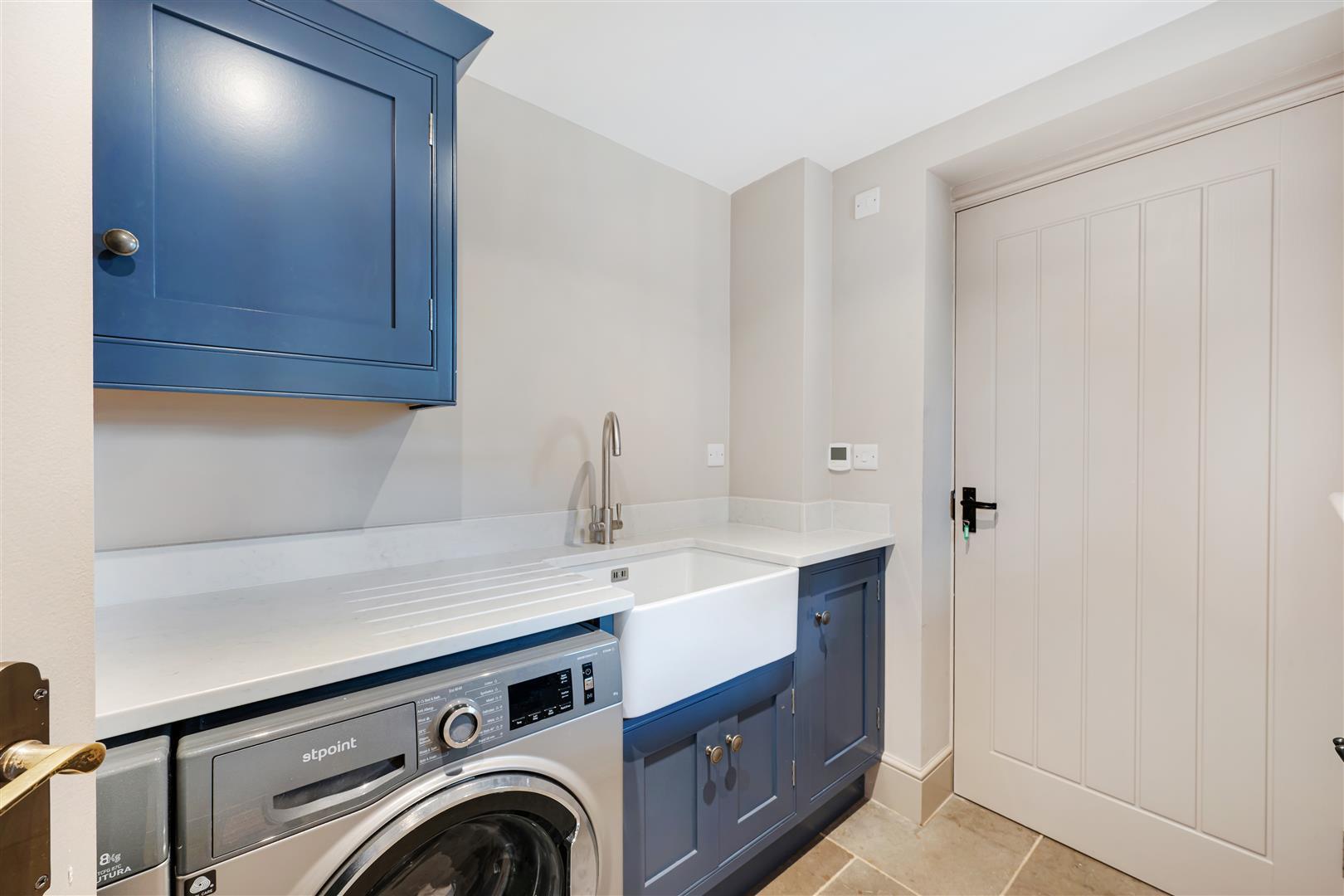 Property Image 9f7a878e-3b50-4d37-8ffa-27c656e41c80
