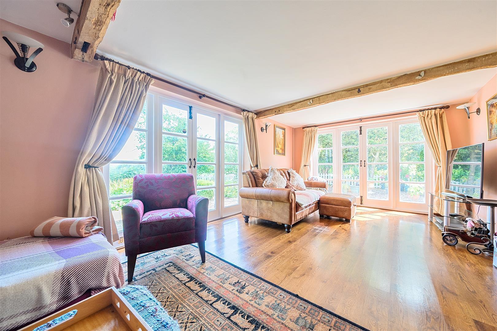 Property Image 9f809cc9-0561-4fcd-a682-f432fe706e7e