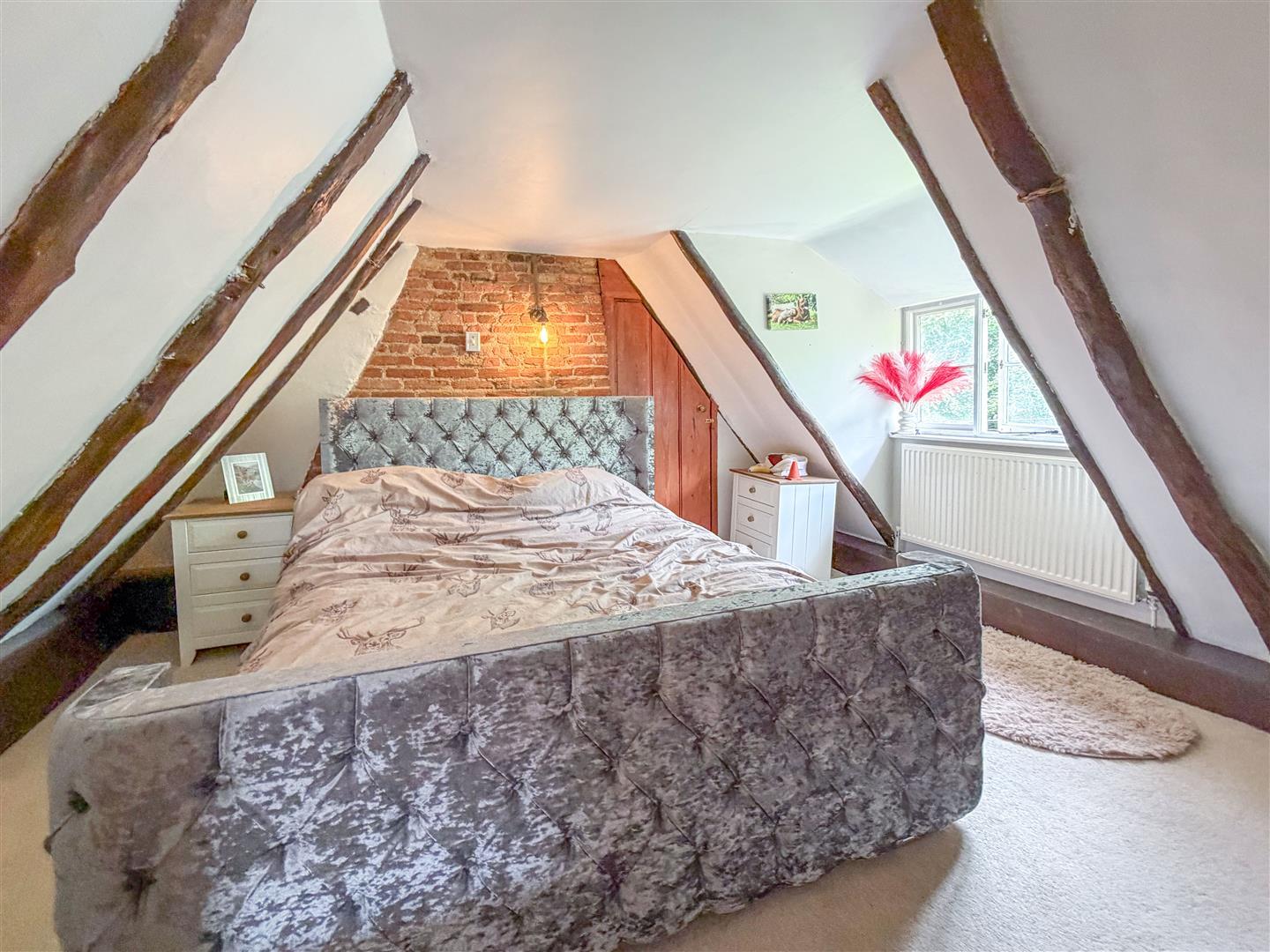 Property Image 9f86be05-18f9-490c-8f54-594c014bf0cc